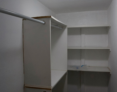 9401 Pavo Lane - Photo Thumbnail 31