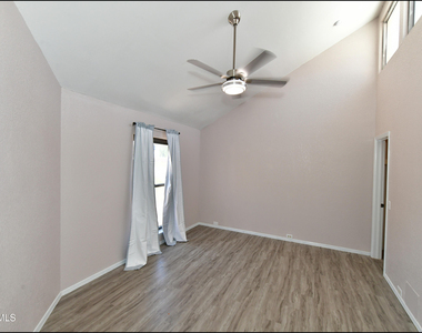 3212 Canyon Point Lane - Photo Thumbnail 35