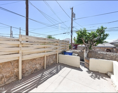 1212 N Laurel Street - Photo Thumbnail 23