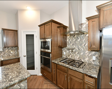 6933 Copper Town Drive - Photo Thumbnail 17