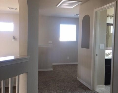 7536 Wolf Creek Drive - Photo Thumbnail 17
