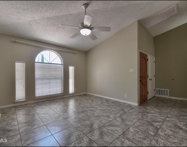 7317 Desierto Rico Avenue - Photo Thumbnail 9