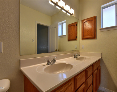 7317 Desierto Rico Avenue - Photo Thumbnail 25