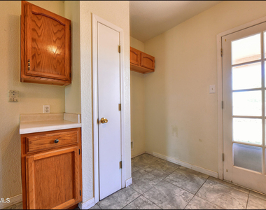 7317 Desierto Rico Avenue - Photo Thumbnail 20