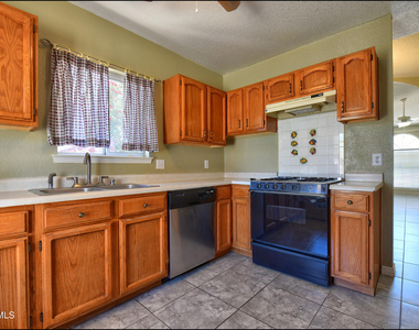 7317 Desierto Rico Avenue - Photo Thumbnail 21