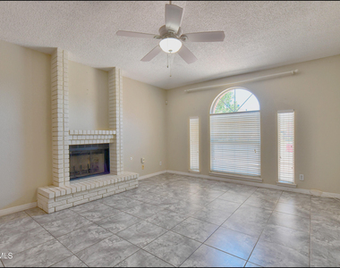 7317 Desierto Rico Avenue - Photo Thumbnail 6