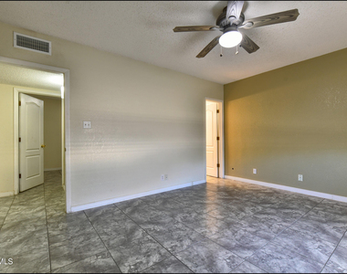 7317 Desierto Rico Avenue - Photo Thumbnail 23