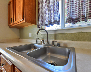 7317 Desierto Rico Avenue - Photo Thumbnail 19