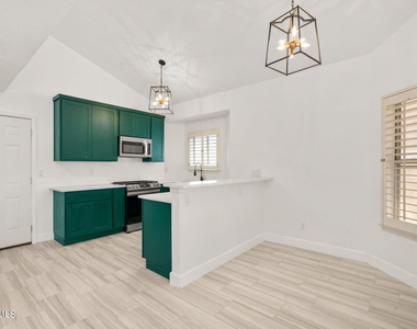 11309 Loma Linda Circle - Photo Thumbnail 18