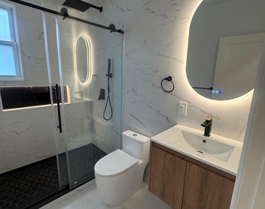 51 Marion Street - Photo Thumbnail 7