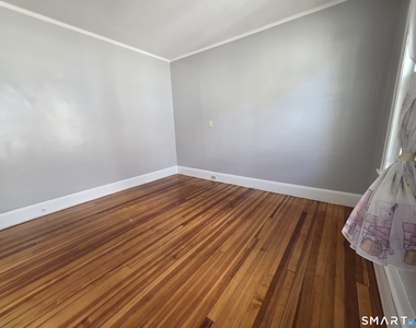 70 Westfield Avenue - Photo Thumbnail 15