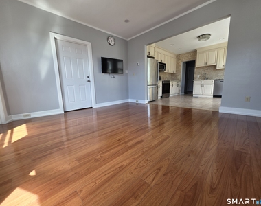 70 Westfield Avenue - Photo Thumbnail 1