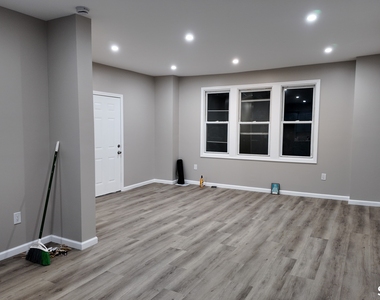 106 Helen Street - Photo Thumbnail 3