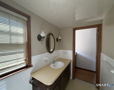 64 Macauley Avenue - Photo Thumbnail 21