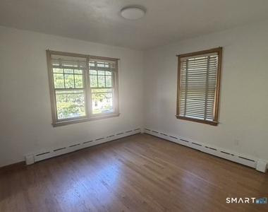 64 Macauley Avenue - Photo Thumbnail 11