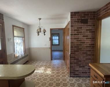 64 Macauley Avenue - Photo Thumbnail 7