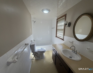 64 Macauley Avenue - Photo Thumbnail 18
