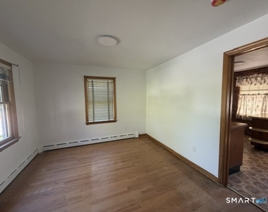 64 Macauley Avenue - Photo Thumbnail 14