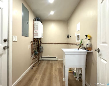 1248 Main Street - Photo Thumbnail 7