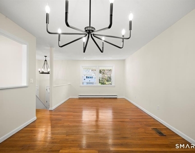 25 Greenview Drive - Photo Thumbnail 7