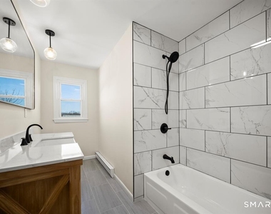 25 Greenview Drive - Photo Thumbnail 9