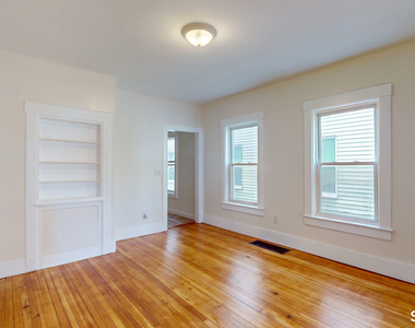 679 Winchester Avenue - Photo Thumbnail 13
