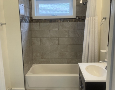 679 Winchester Avenue - Photo Thumbnail 15