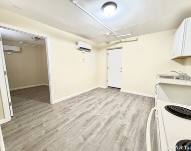 135 Main Street - Photo Thumbnail 9