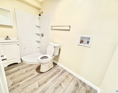 135 Main Street - Photo Thumbnail 3