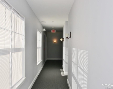 947 Hope Street - Photo Thumbnail 4