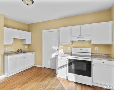 691 Main Street - Photo Thumbnail 7
