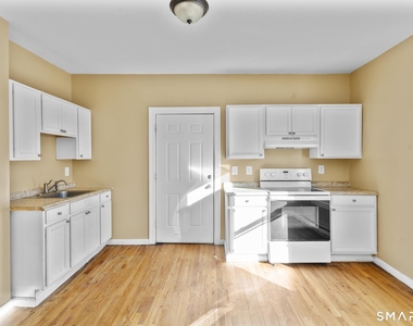 691 Main Street - Photo Thumbnail 6
