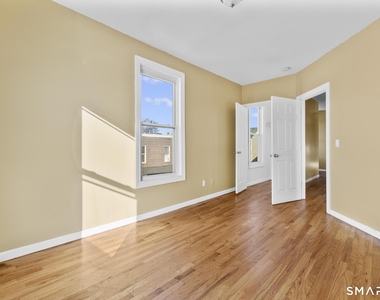 691 Main Street - Photo Thumbnail 15