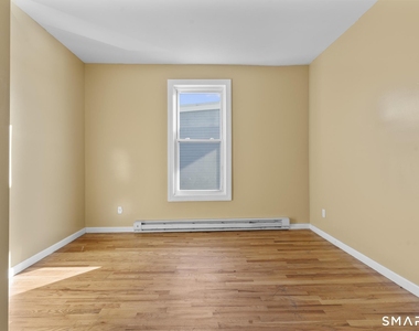 691 Main Street - Photo Thumbnail 12