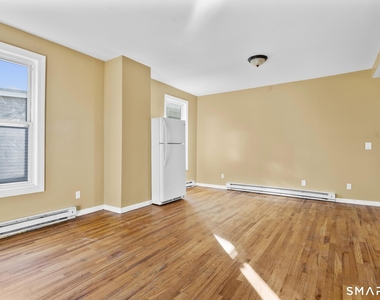 691 Main Street - Photo Thumbnail 3