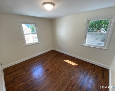 111 Greenwich Avenue - Photo Thumbnail 7