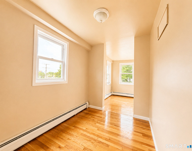3 Spring Hill Avenue - Photo Thumbnail 12