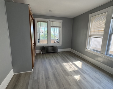 11 Betts Place - Photo Thumbnail 15