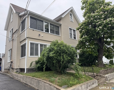 11 Betts Place - Photo Thumbnail 1