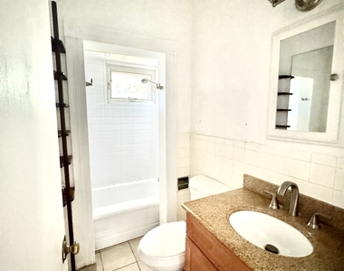 11 Betts Place - Photo Thumbnail 14
