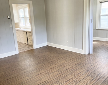 118 Cambridge Street - Photo Thumbnail 2