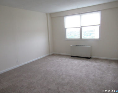 2600 Park Avenue - Photo Thumbnail 9