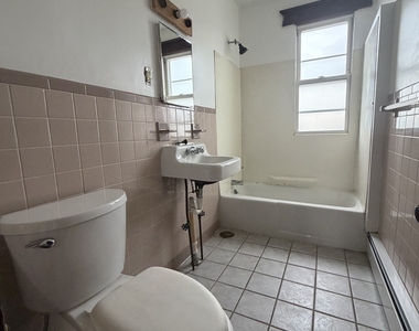 366 Tolland Street - Photo Thumbnail 6