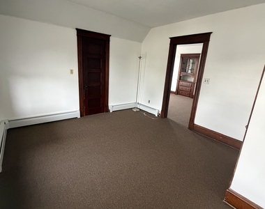 366 Tolland Street - Photo Thumbnail 10