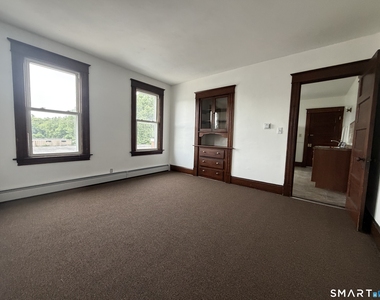 366 Tolland Street - Photo Thumbnail 8