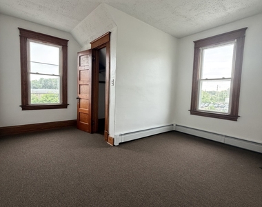 366 Tolland Street - Photo Thumbnail 4