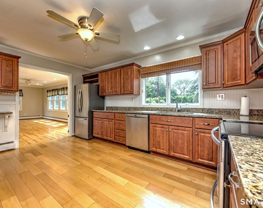 352 Hitching Post Drive - Photo Thumbnail 19