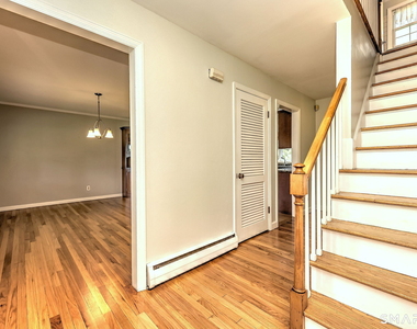 352 Hitching Post Drive - Photo Thumbnail 14