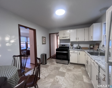 124 Thorpe Street - Photo Thumbnail 9