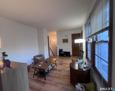 124 Thorpe Street - Photo Thumbnail 6